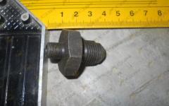 Переходник крана ручного тормоза M16х1.5/М12х1.25 CDM855 LG50F.09001A