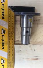 Палец сочленения полурам 56x60x68x168, круглый фланец 4 отв Z3.8.6