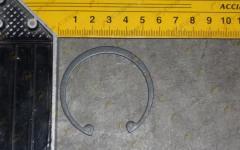 Кольцо стопорное на крестовину d=52 HOWO 99100310703