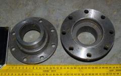 Фланец редуктора моста d=150, z=45 CDM855 LG50F.04303A-304A