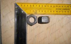 Гайка среднего ножа 175-71-11530