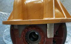 Редуктор моста передний 26 шлицов, d фланца 150 мм, передат.число 37/7 CDM855 (оригинал)