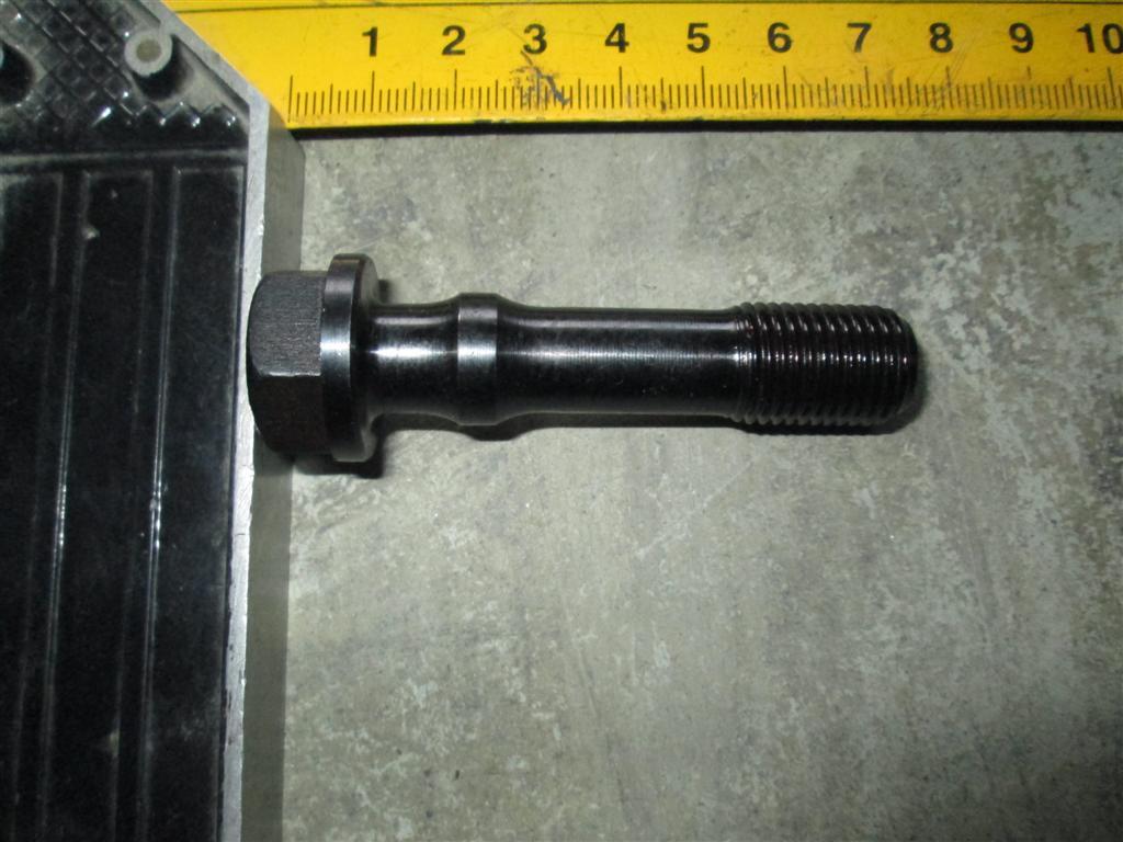 Болт шатуна (Euro 2/Euro 3) VG1500030023