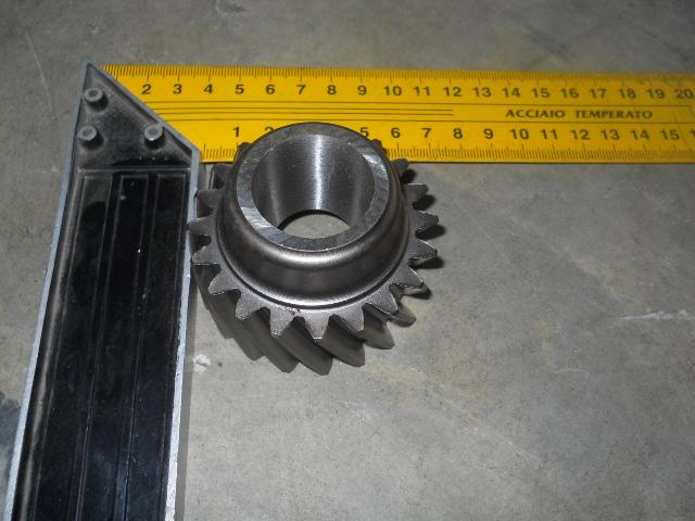 Шестерня компрессора z=20 (Euro 2/Euro 3) VG1560130012