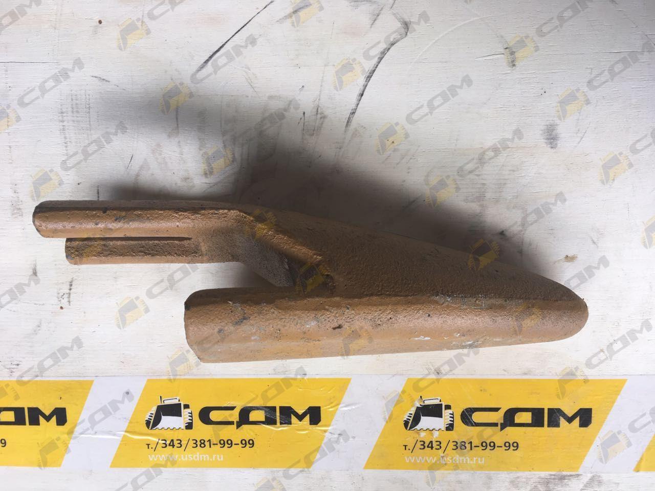 Зуб ковша погрузчика CDM855 боковой LG50F.11132B