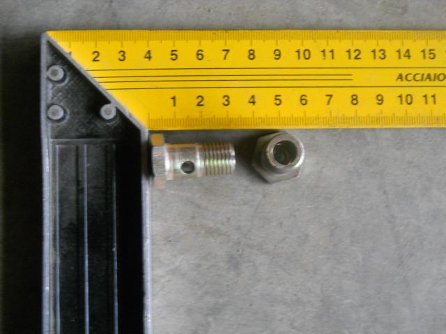 Болт М14х26 штуцерный (Euro 3) VG1540080022