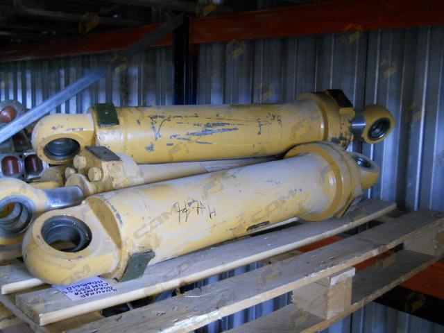 Цилиндр подъема стрелы CDM843-72 LG40F.07.02 LG843.07.02