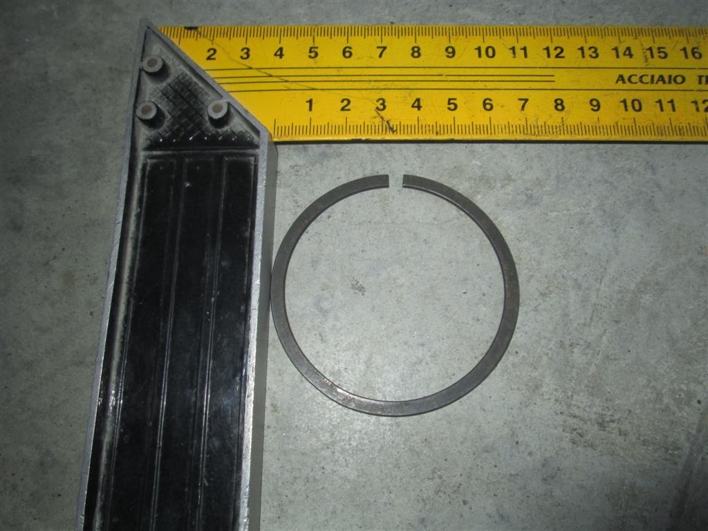 Стопорное кольцо d-60 GВ/Т894.1 CDM833