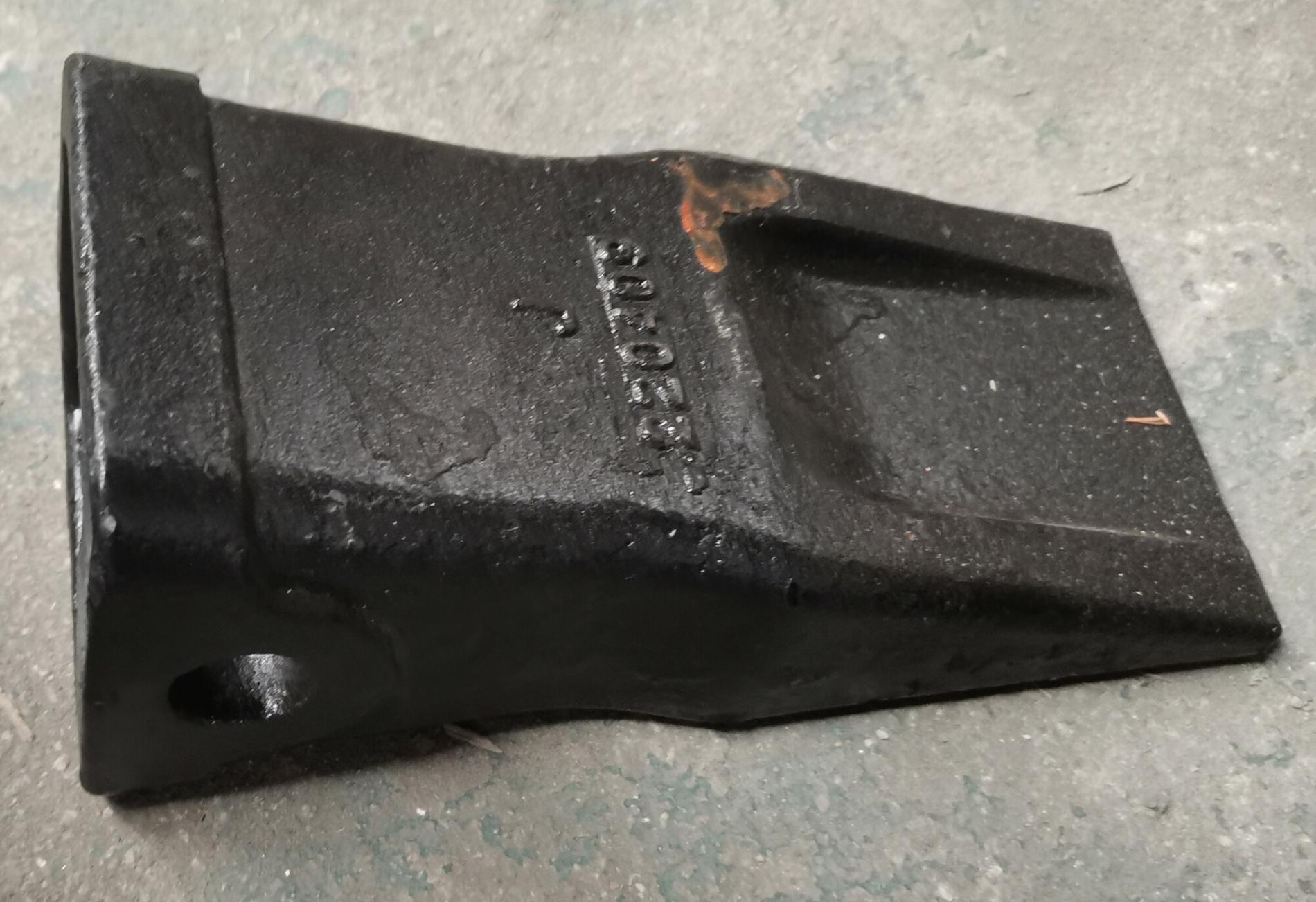 Наконечник ковша без адаптера CDM6225/6205 60906000008/P-6230