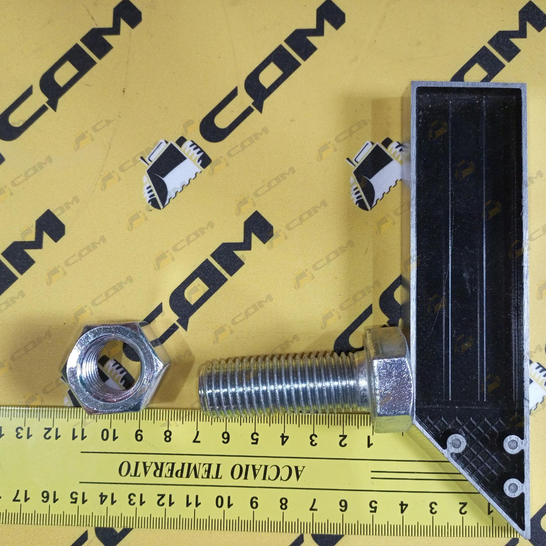 Болт+гайка крепления бокового зуба экскаваторного ковша М20х68 LONKING 83C 51204151718+51307001520