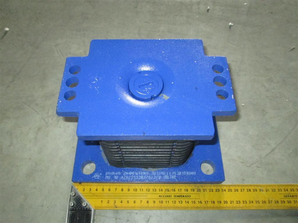 Подушка задней рессоры HOWO универсальная AZ9725520276/278