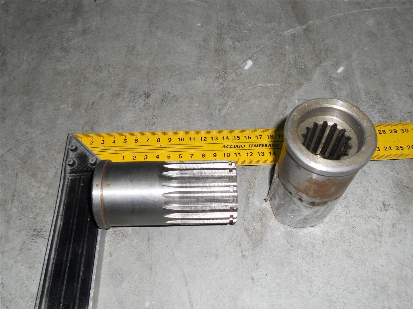 Вал привода двухсекционного насоса CDM833 YJ315S-2-00007