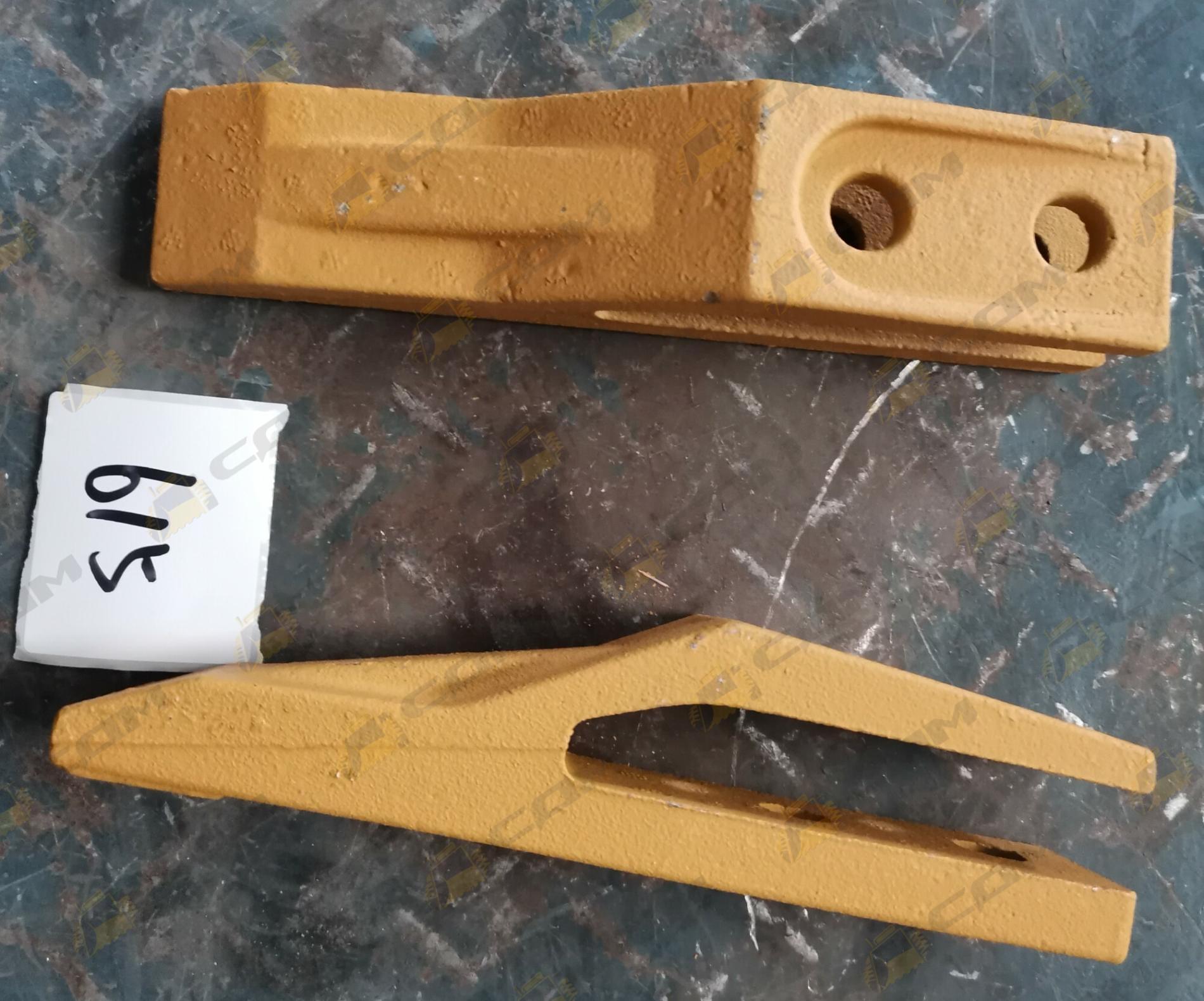 Зуб ковша CDM932N/CDM936N 30811103313/LG8032.11.01-002