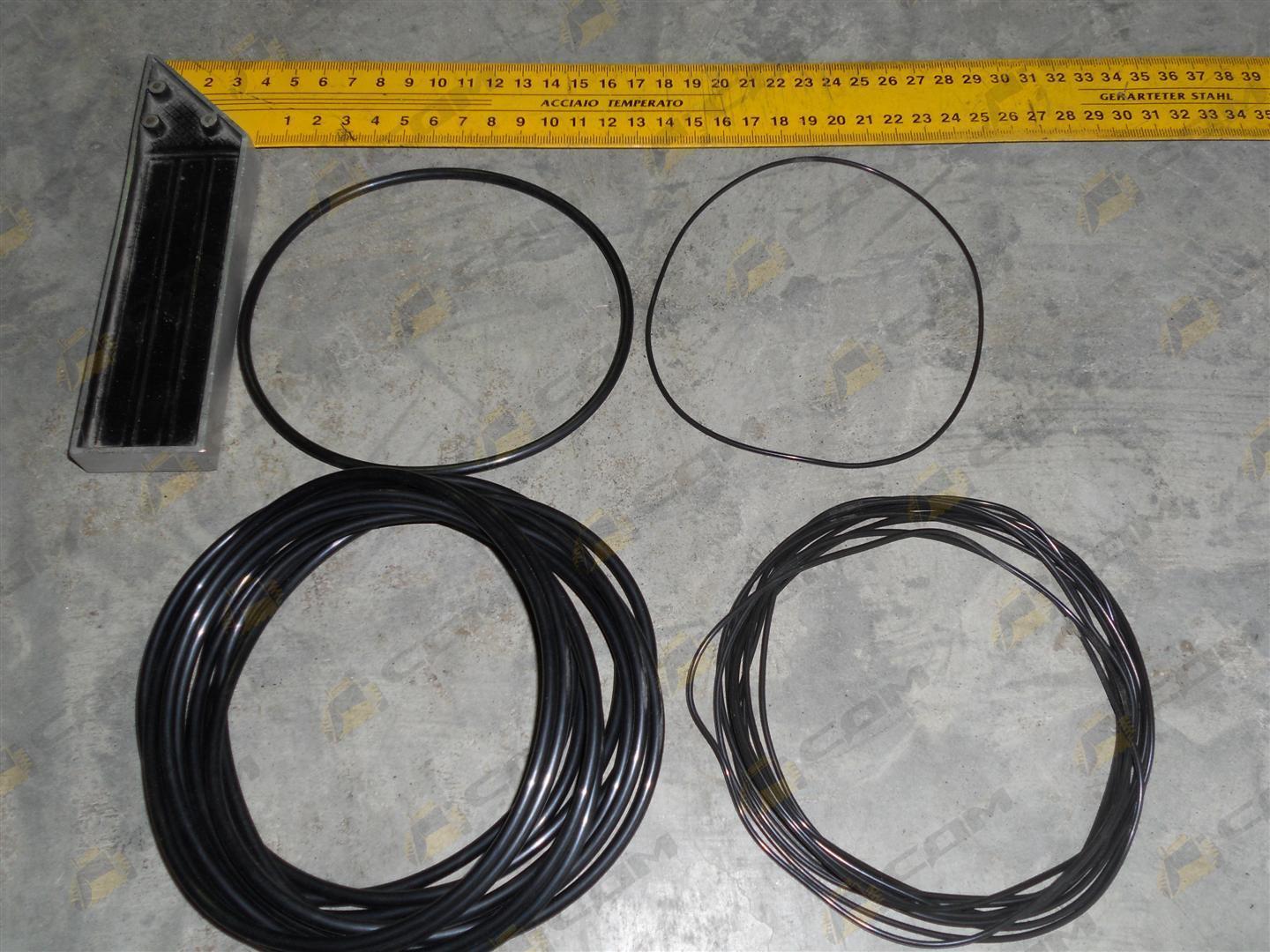 Кольцо уплотнительное гильзы цилиндра (компл. 12 тонких и 12 толстых) TD226B6G 01153805+01153804