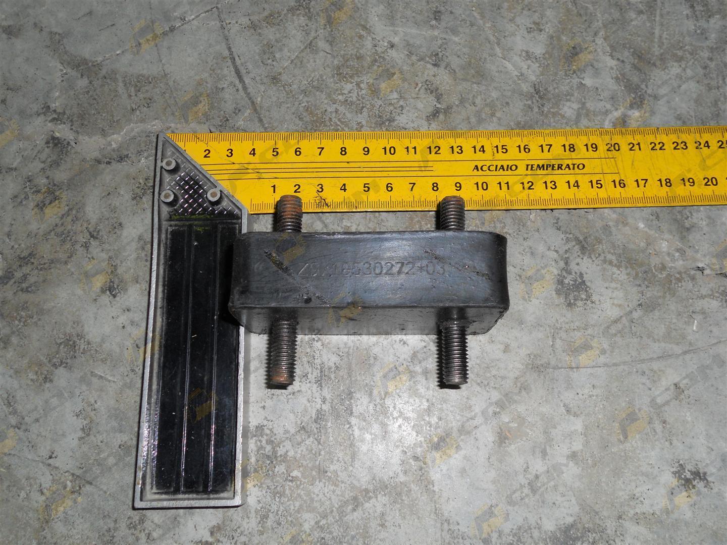 Подушка крепления радиатора AZ9719530272