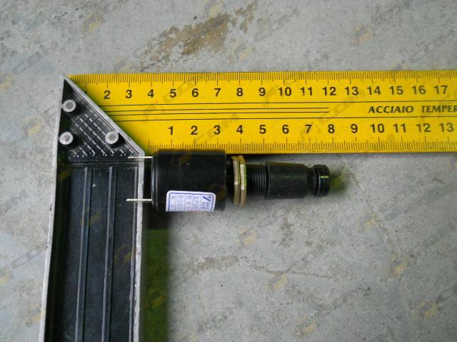 Датчик включения стоп-сигнала HOWO (лягушка) WG9100710006