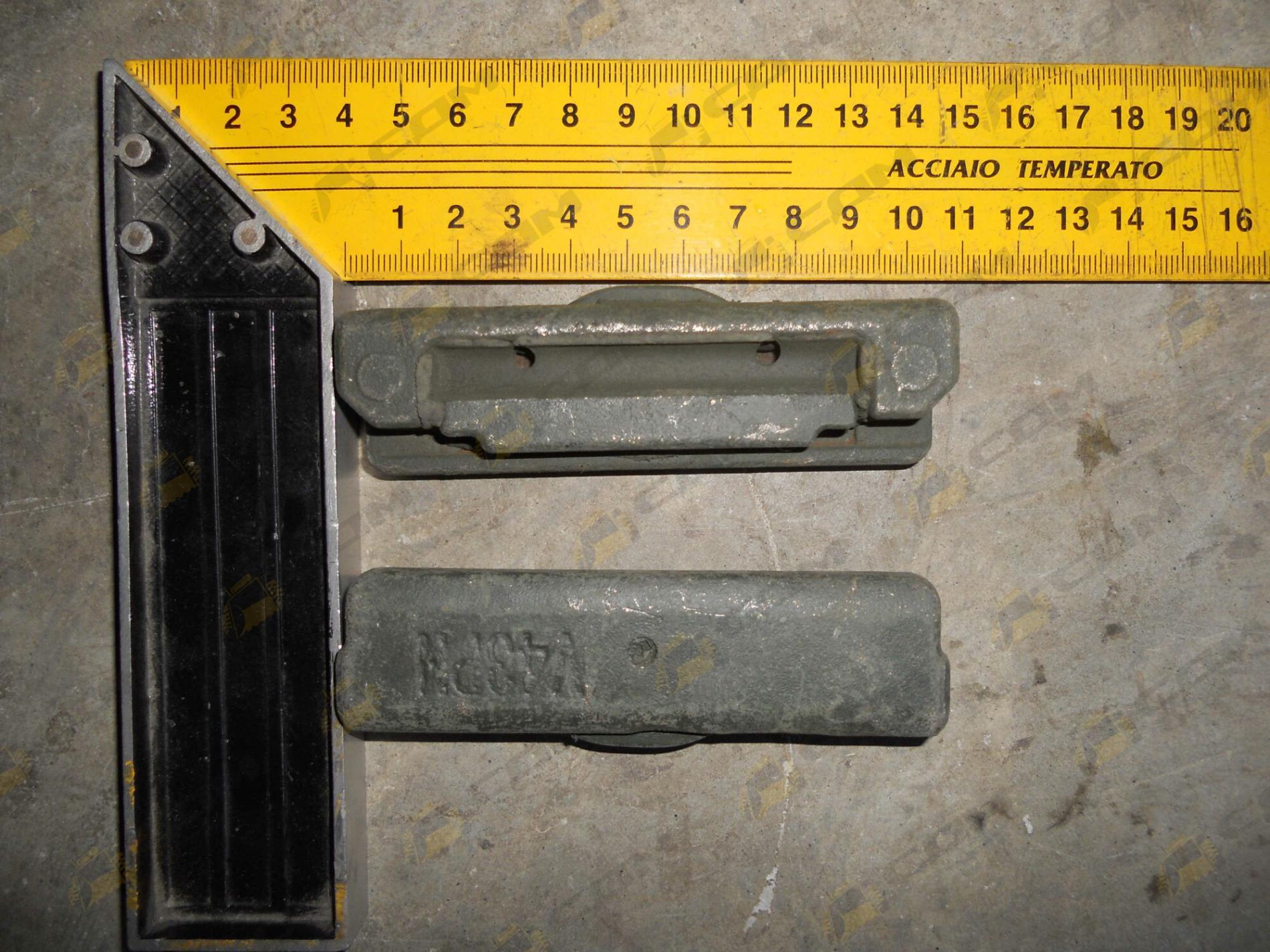 Палец V43PN Hitachi EX400,ZX450