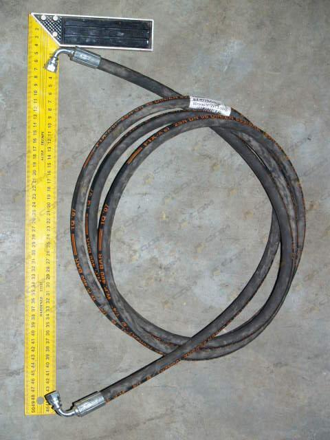 РВД подъема кабины 6,4-40/3500/M12x1.5-90град/M12x1.5-90град 1713764317