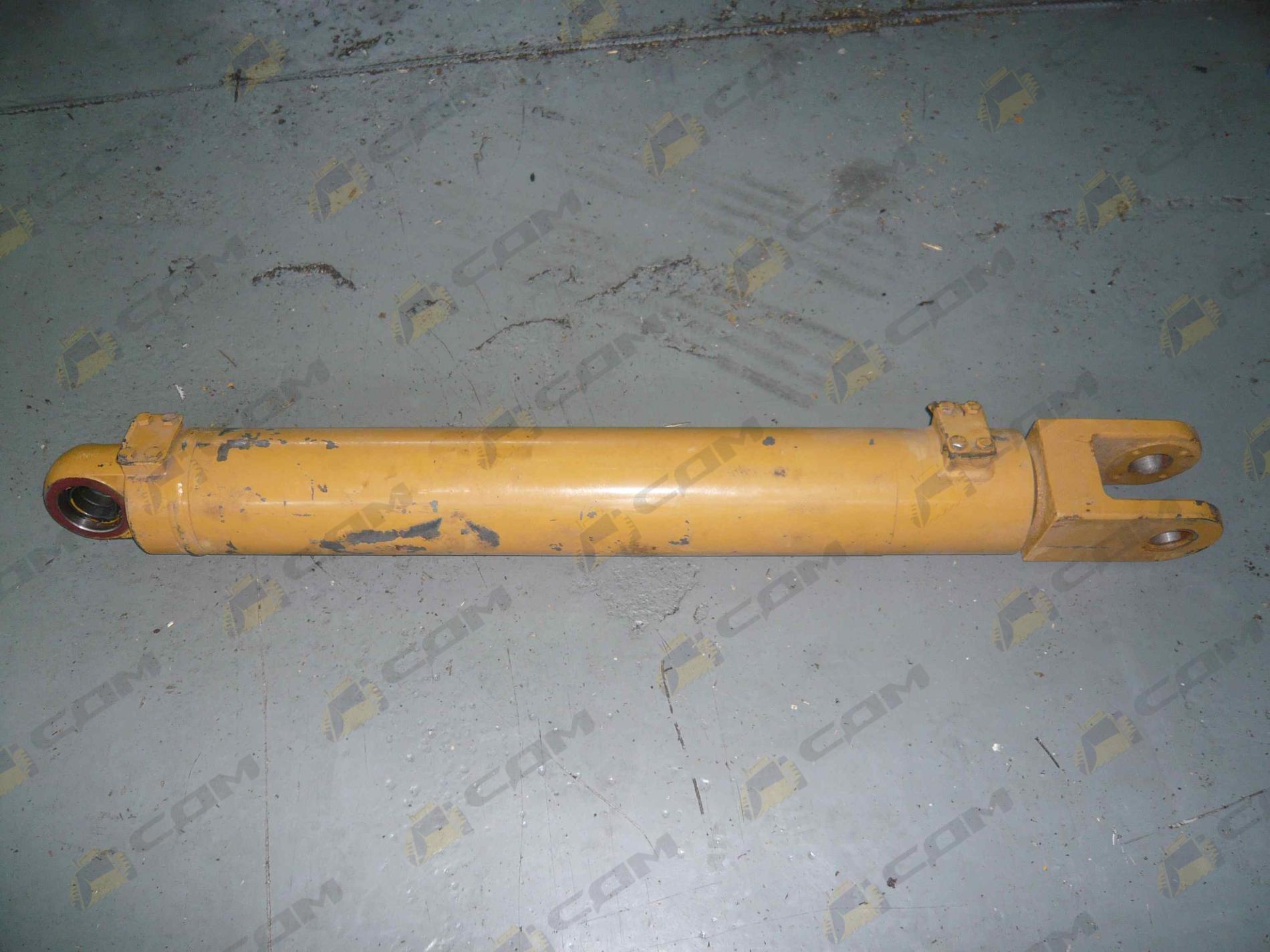 Цилиндр подъема стрелы CDM833-72 LG30F.07.02