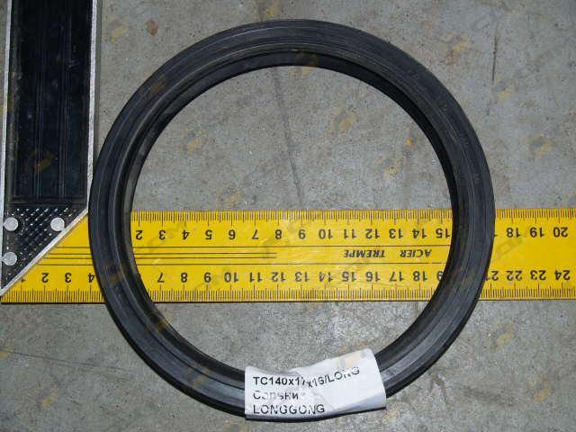 Сальник бортового редуктора CDM855 TC140x170x16 GB/T13871.1