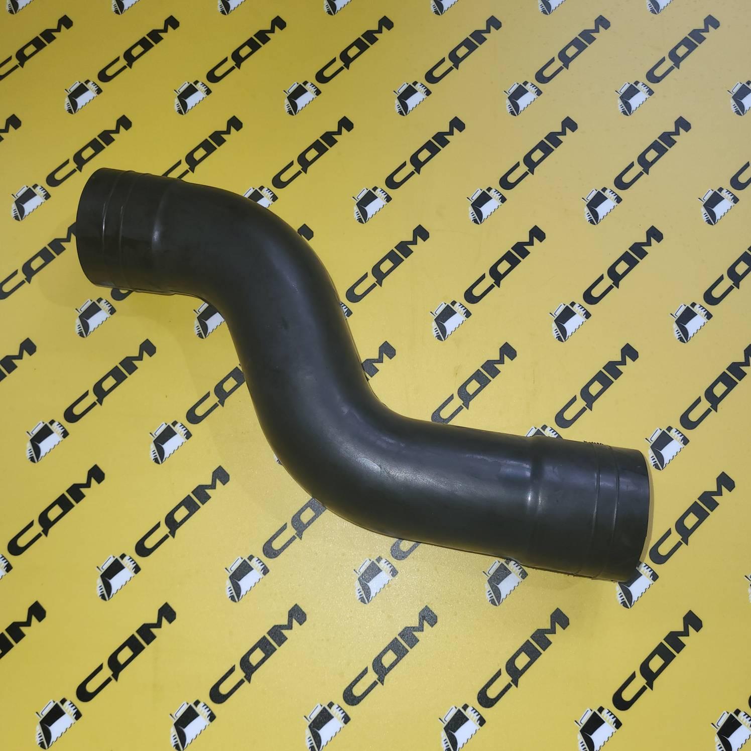 Патрубок радиатора верхний изогнутый HOWO WG9625531105