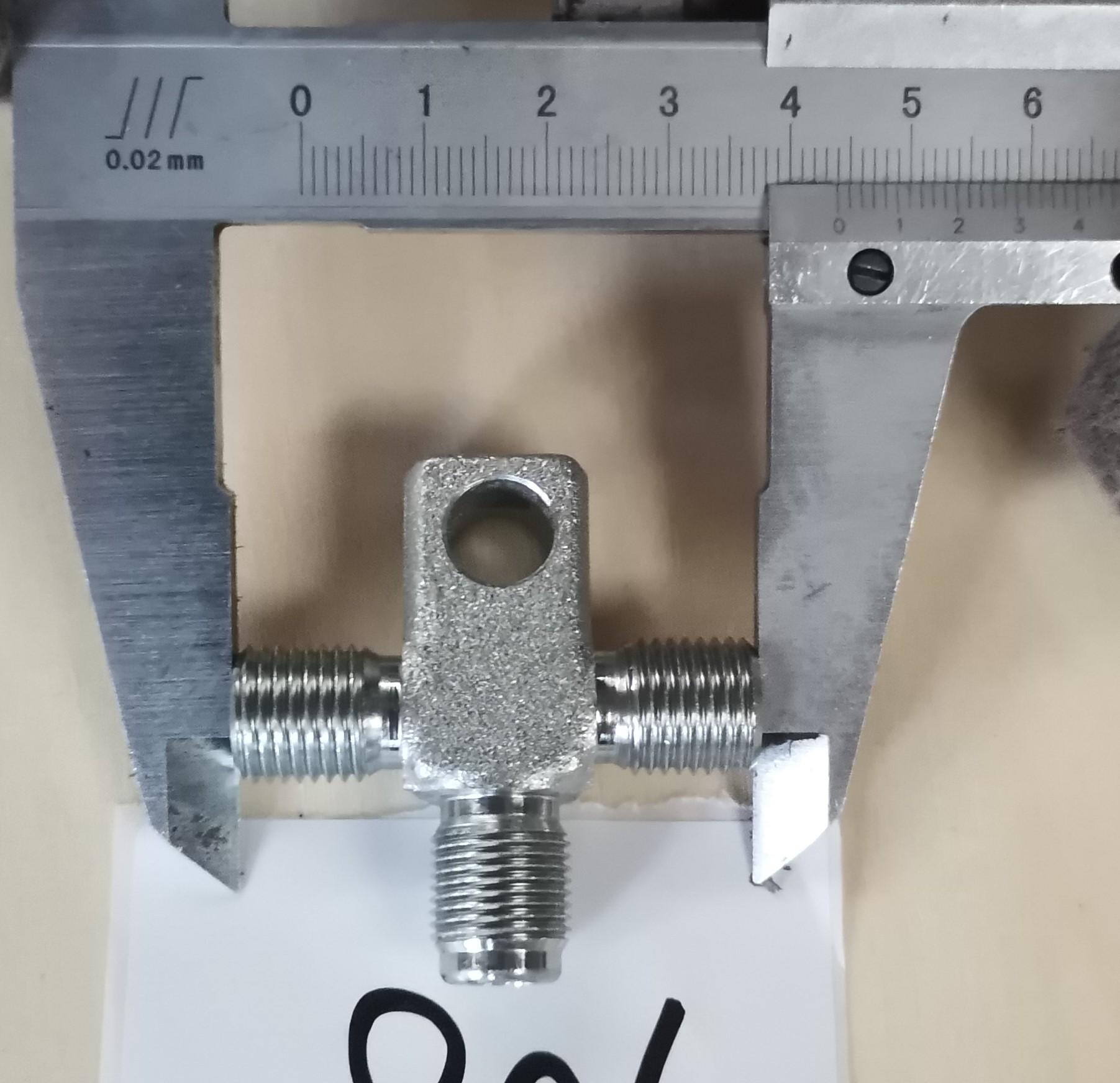 Тройник тормозных трубок заднего моста М12 L=44 LG863N 30808100016/LG853.08-014