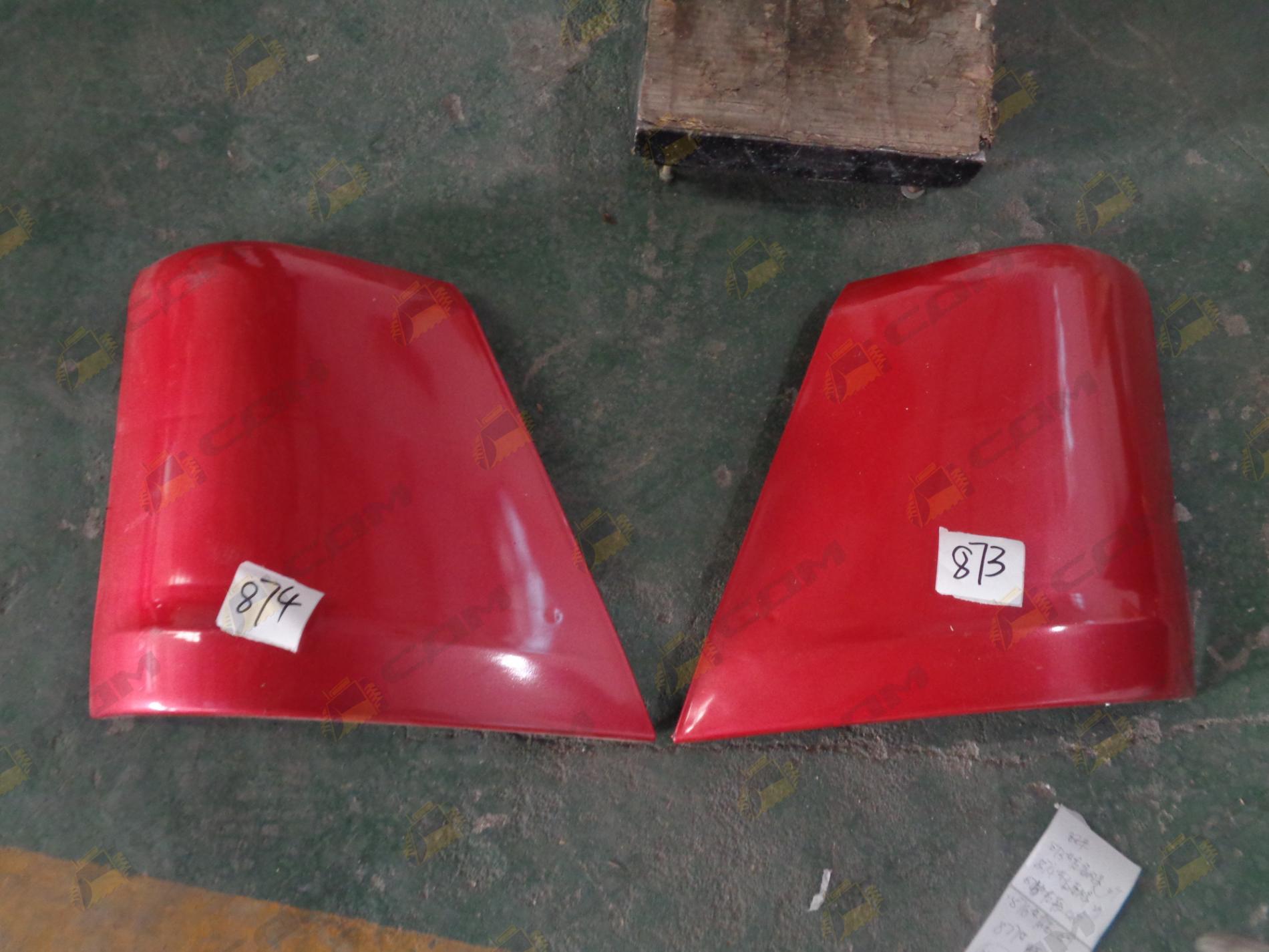 Накладка капота правая кабина HW76 HOWO WG1642111014