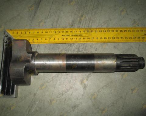 Вал разжимной переднего тормоза левый HOWO 199100440001