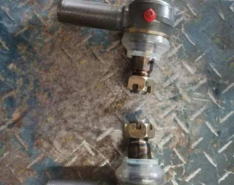 Наконечник рулевой тяги левый мост VGD95 HOWO SITRAK AZ400743950006