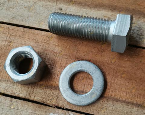 Болт+гайка+шайба крепления бокового ножа M24х70 CDM6225/6205 51204172022+51307001722+51427170122