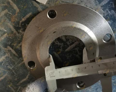 Крышка подшипника сочленения D=158 d=62 LG833B 30810102340